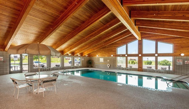MountainView Lodge and Suites