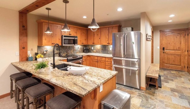 Mt. View Suite | Fully Stocked for Your Adventures