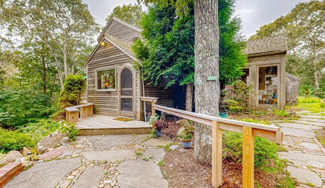 Nana’s Treehouse