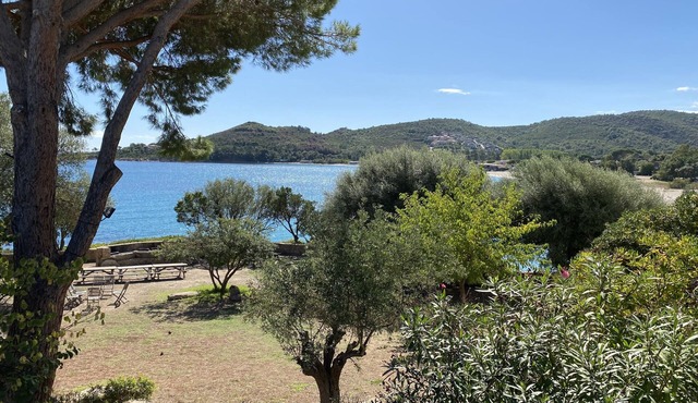 N°17-Apartment-Ensuite with Shower-Sea view