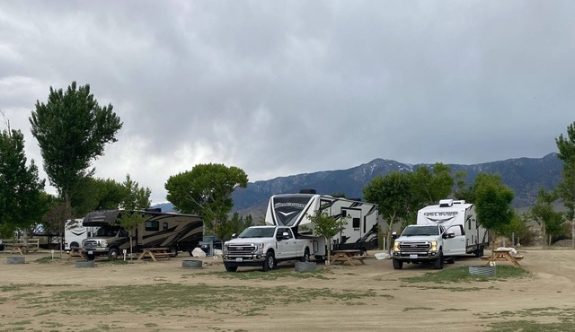 Near Mt. Whitney Lakeside RV site#14 Lake Olancha