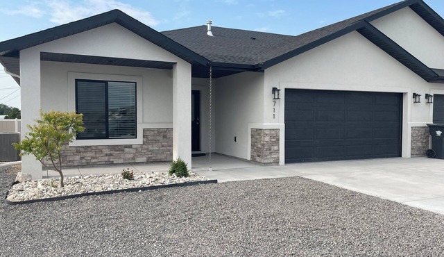 New 3-bedroom duplex in Kimberly with WiFi