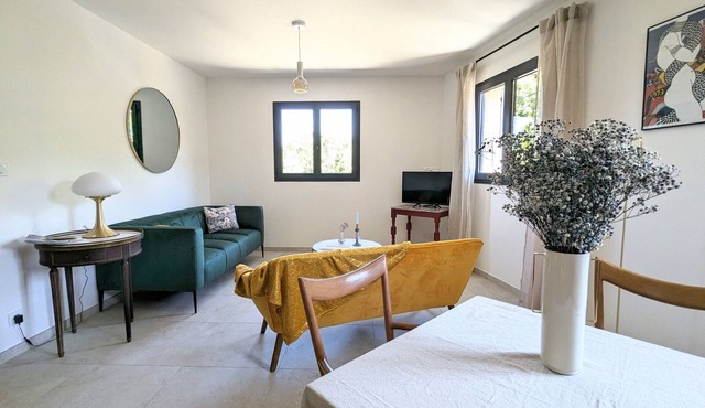 New and air-conditioned apartment in the village of Rapale