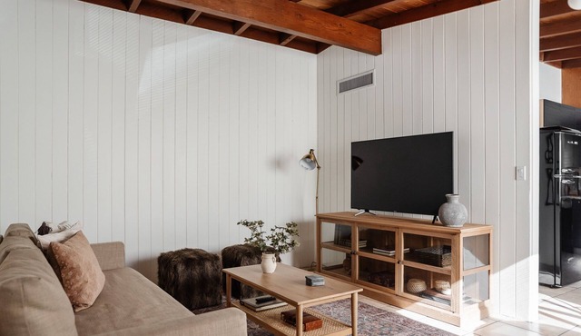 NEW: Charming Desert Abode! Centrally located, near UofA & downtown Tucson