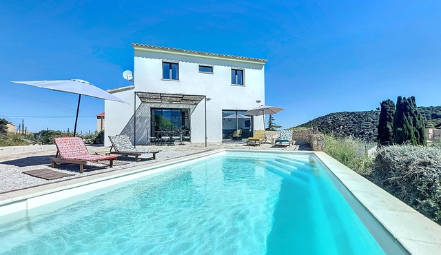 NEW HOUSE WITH HEATED POOL VIEW ON THE BARAGE and Ile Rousse