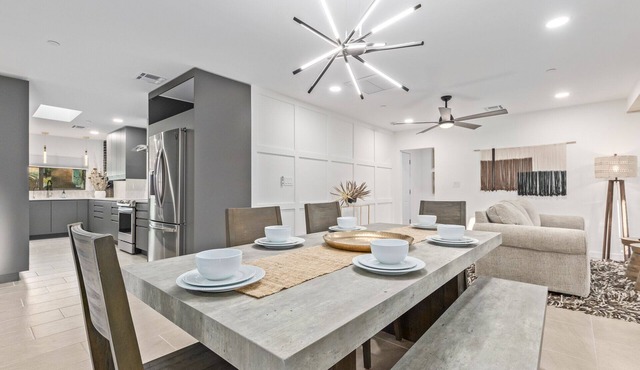 New! Old Town Scottsdale Oasis, Game Room, Pool, Firepit, BBQ & More