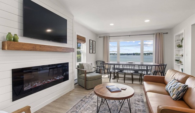 Newly Remodeled Home - Whataview of Cayuga Lake