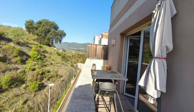 Nice T2 with Wifi - balcony and view