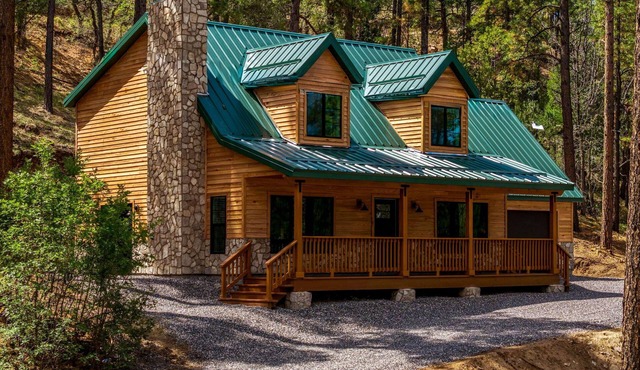 Noble Estates Cabin · Luxe Forest Escape