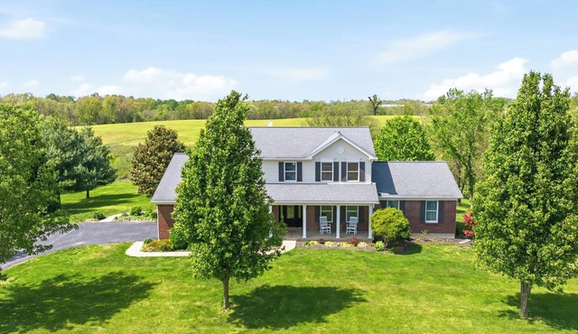 Northern Kentucky Gem w/Yard & In-Ground Pool!