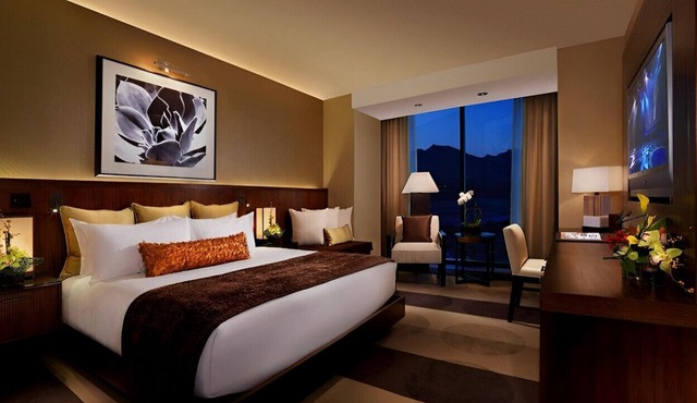 Oasis of Tranquility W/ Excellent Room Service!