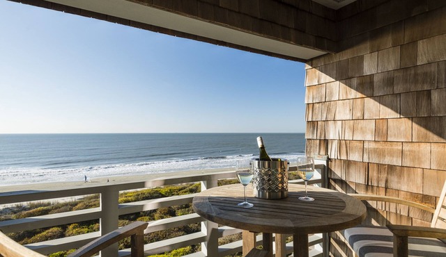 Oceanfront 3BR/3Bath Premier Penthouse in the heart of Kiawah