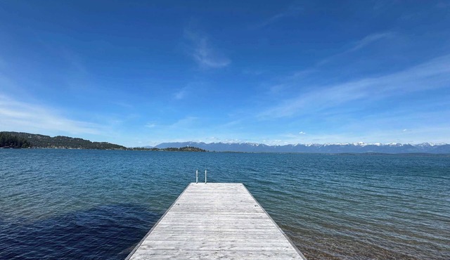 Old Goat Inn, Wonderful Cottage on Flathead Lake