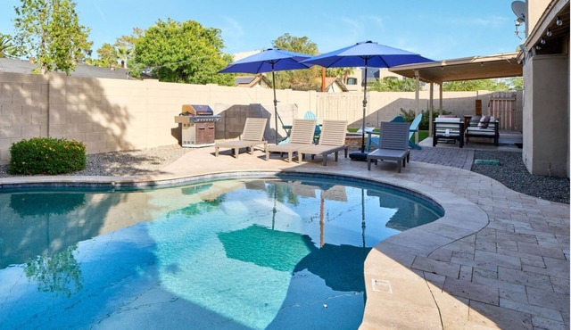 Old Town Saguaro - Pool - Fire Pit- Heart of Old Town
