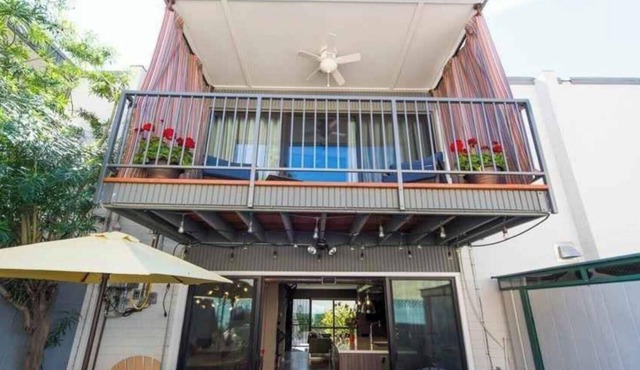 Old Town Scottsdale Condo 3B/3B Walk to Everything