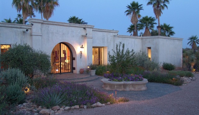 Old world charm and seclusion within an oasis in the Sonoran desert .