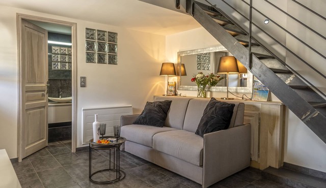 On the port of Erbalunga cosy apartment sleeps 4