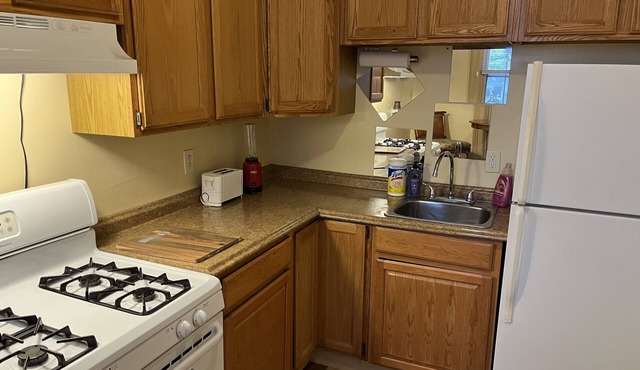 One Bedroom Flat in Historic Neighborhood