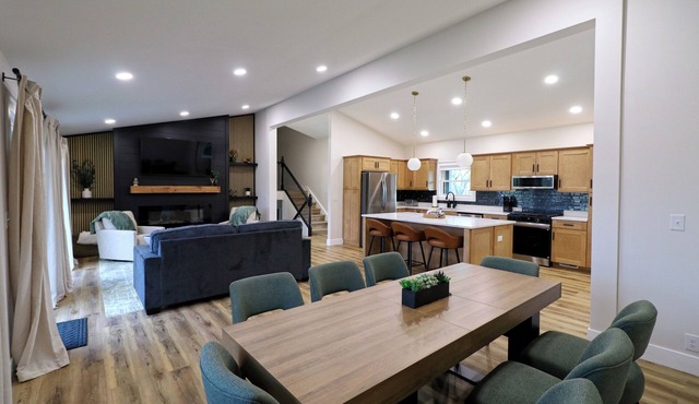 OPEN 7/26-8/2! Creekside Retreat - Minutes to Red Arrow and Harbor Country