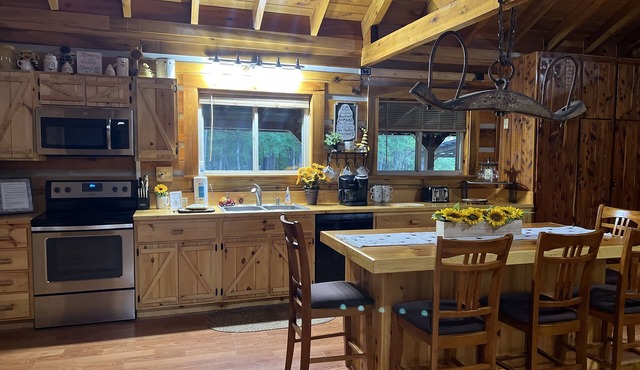 Open Concept Rental with Pool Table and Arcade