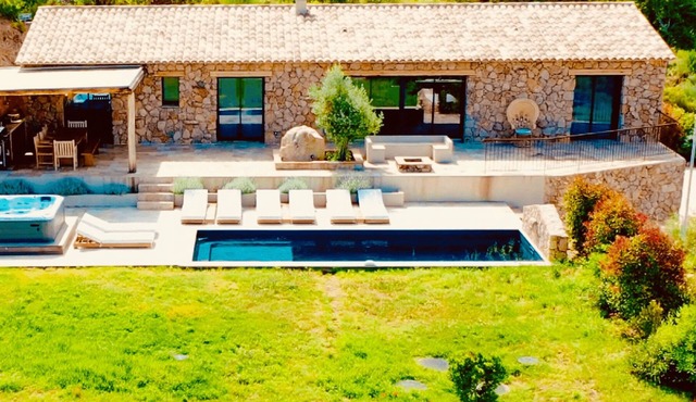 Our Estate located in Figari in Southern Corsica, is made up of several authenti