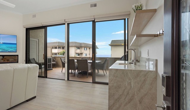 Pacific Bliss - Ocean View Solana Beach Townhome with Resort Amenities