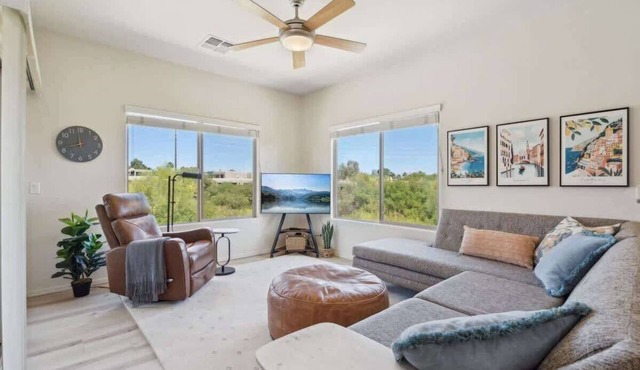 Panorama View - Mountain Views - Community Pool