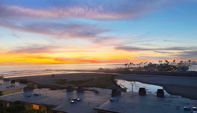 Panoramic Ocean View. Luxury Remodel! Washer and Dryer in condo. G313 North Coast Village