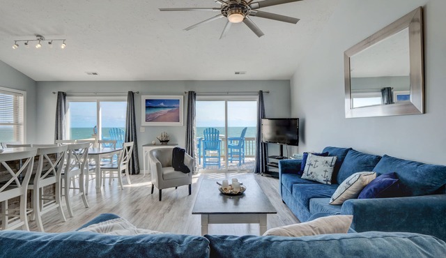 Paradise Found! Fabulous, Flexible, Beach Front Luxury! HotTub, Best Location!