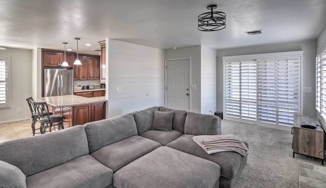 Parker Home on the Colorado River w/Views!