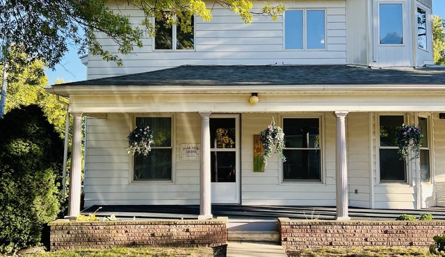 Parkview Apartment