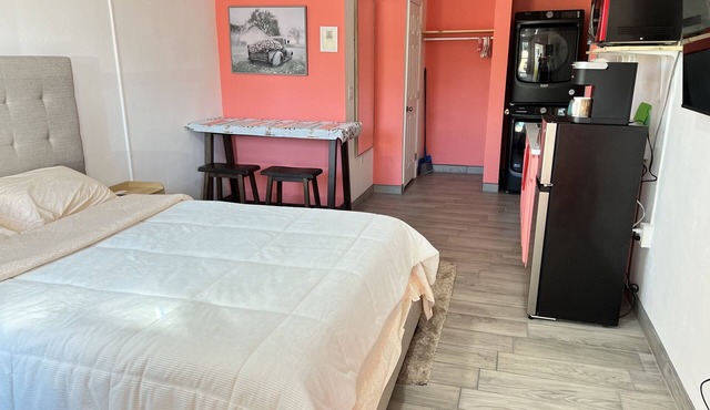Peach Pocket Studio w/Kitchenette + W/D, Long Stay Ready w/All Amenities!