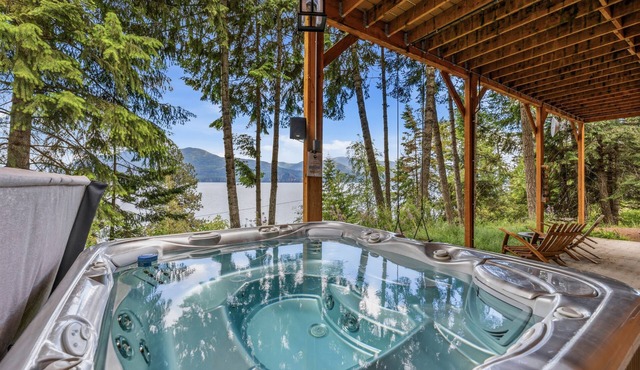 Pend Oreille Escape | Hot Tub, Game Room & Views