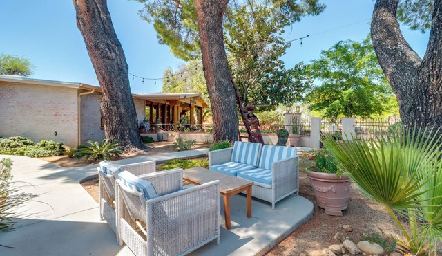 Pet-friendly Tucson Casita: Shared Swim Spa!