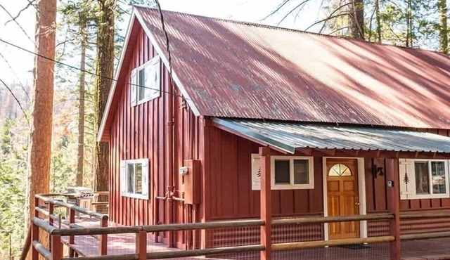 Pine Forest Cabin Near Shaver Lake Sleeps 6