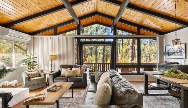 Ponderosa Hideaway 4-br Cabin Mtn View Trails Brbq