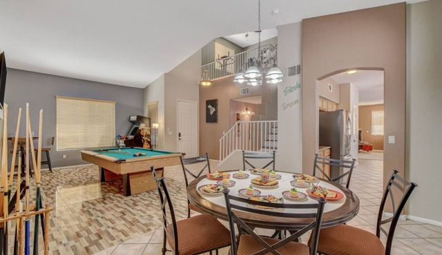 Pool Table-Pinball-4bedrm-6beds,1bed down Pets Pay
