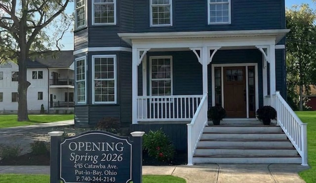 Premier House with Best Location One Block from all Downtown Attractions