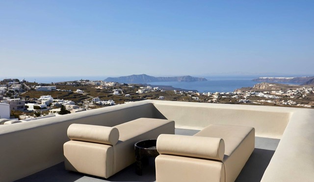 Premium Santorini Apartment | 1 Bedroom Suite | Apartment Grim