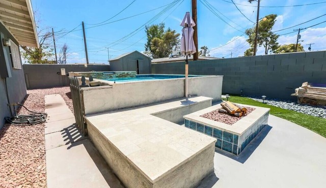 Private and Spacious Villa with Beautiful Pool!