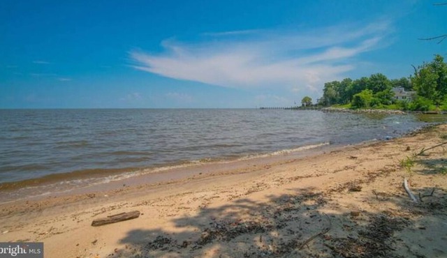 Private Beach House in Tracy's Landing Maryland