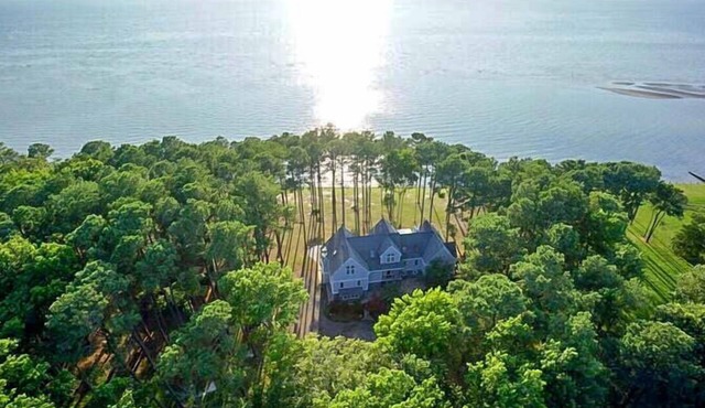 Private Beach & Private Dock! Luxury Beachfront 5 Bedroom, 3.5 Bath home