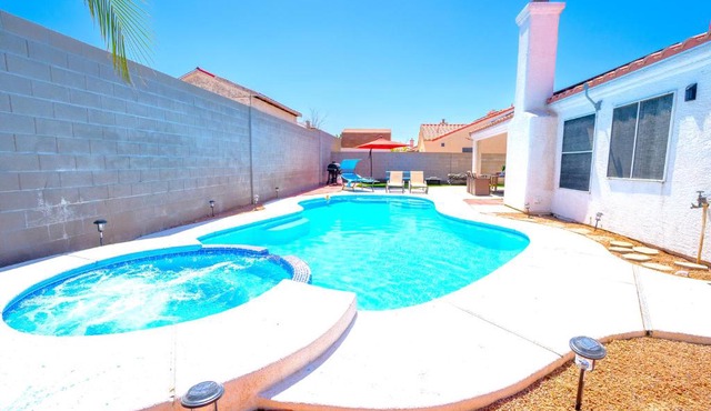 Private Guestrooms OR Entire Home Rental in North Las Vegas
