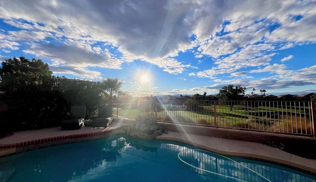 Private Home w/Heated Pool & Breathtaking Sunsets on Coyote Lakes Golf Course!