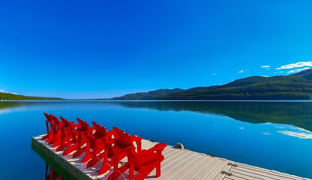 Private Lakefront | Hot Tub Fireplace Retreat