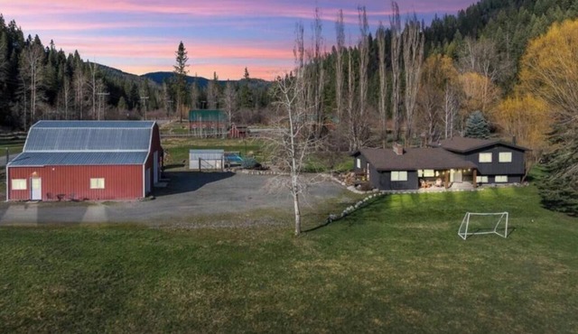 Private North Idaho Guest House w/Pickleball and Views