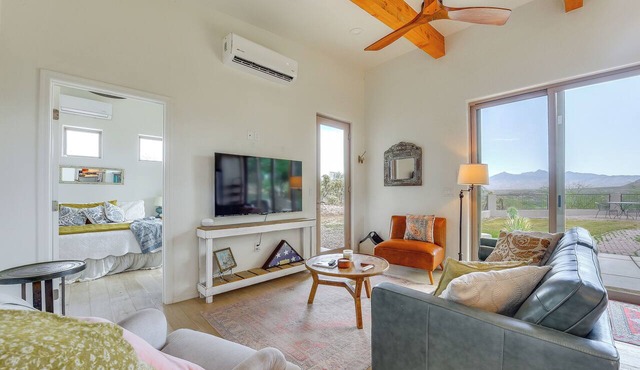 Private Pool & Mtn Views! Family Gem in Tumacacori