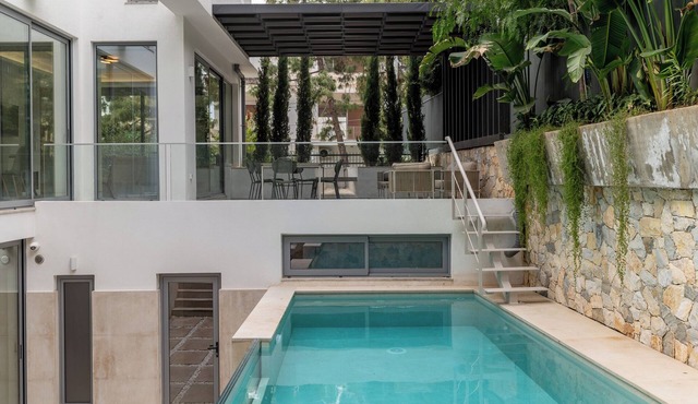 Private Pool Villa | Walk to Beach & Voula Square