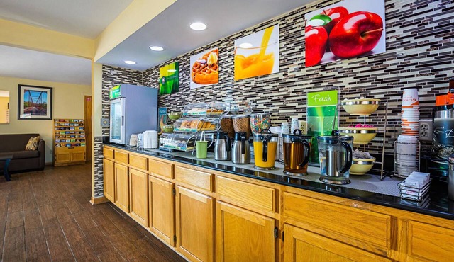 Quality Inn & Suites Greensburg I-74