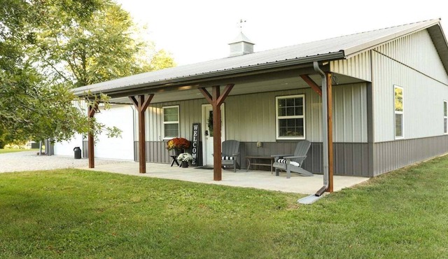Quiet Indiana Getaway w/Game Room
